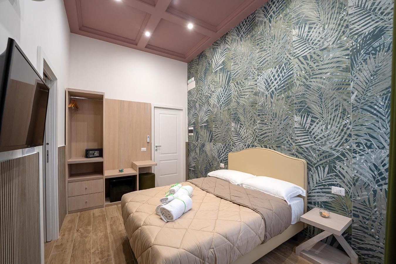 P.c. Boutique H. Vesuvius, Centro, By Clapa Group Neapel